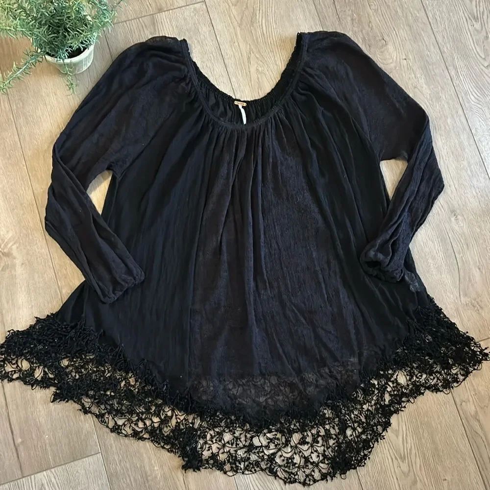FREE PEOPLE SHEER LONG SLEEVE BLACK TUNIC DRESS COVERUP SIZE SMALL WITH LACE